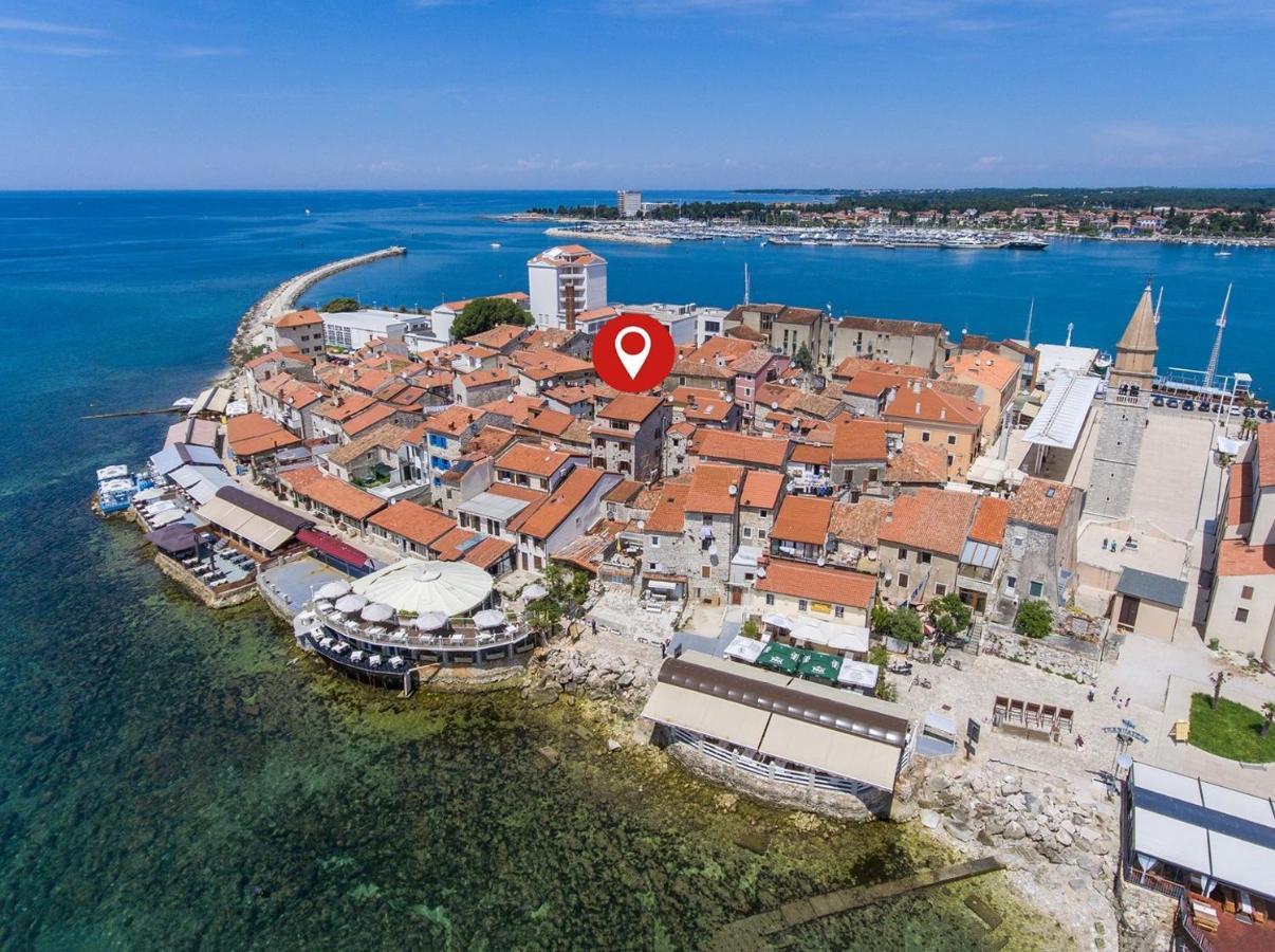 Old Town Apartments In Umag Exterior foto